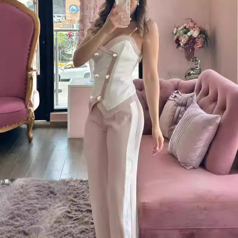 Damen Elegante Cropped Bluse mit Schulterfreischnitt und dekorativen Knöpfen R&B