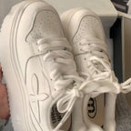 Damen Plateau-Sneaker mit modischem Design und stabiler Sohle R&B