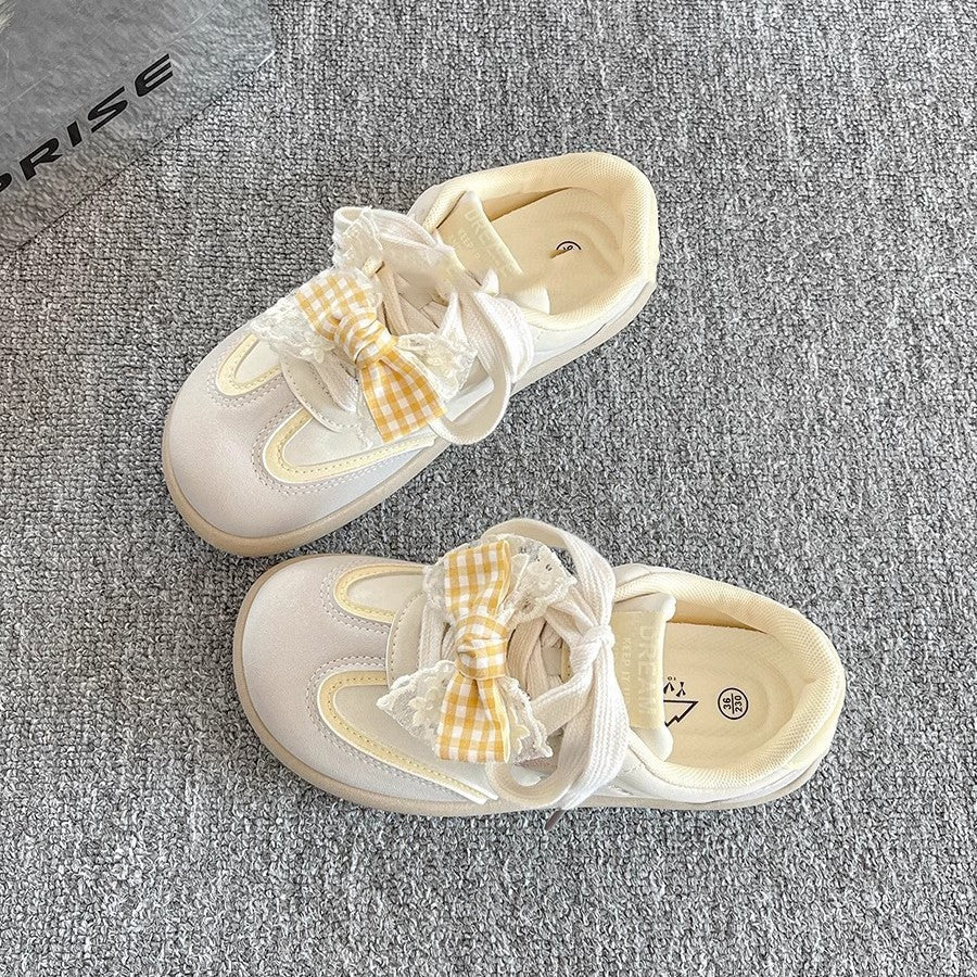 Damen Sneakers mit verspieltem Rüschendetail und rutschfester Sohle