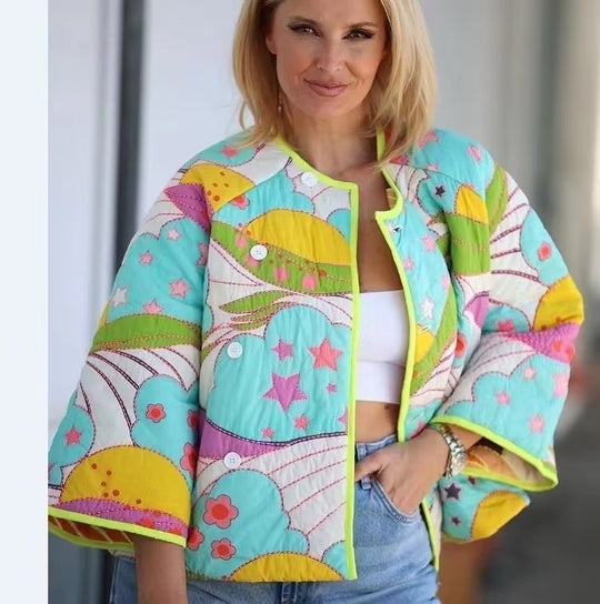 Damen Übergangsjacke mit fröhlichem Blumenmuster und praktischen Knopfdetails R&B