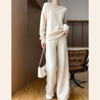 Damen gemütliches Strickensemble mit weitem Pullover und weiten Hosen