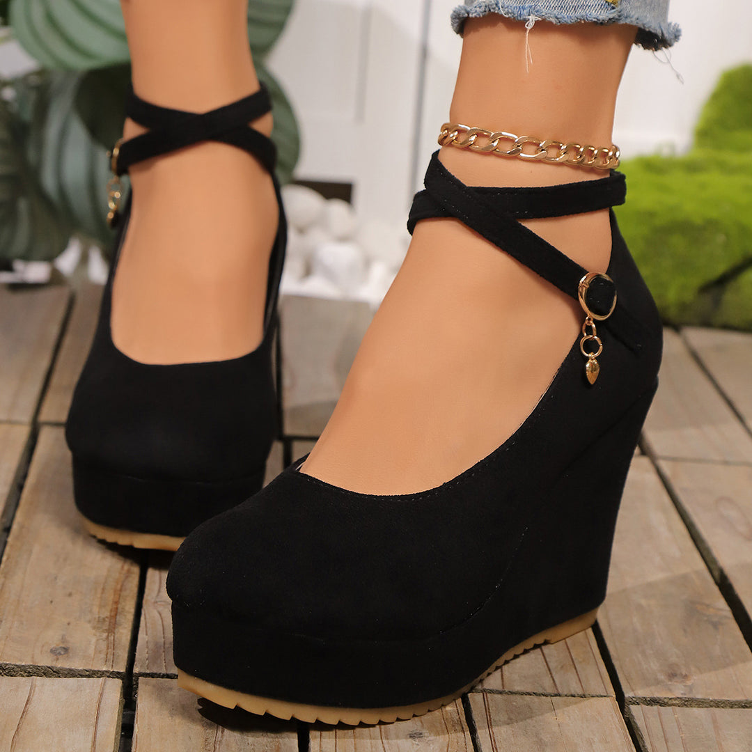 Damen Wedge-Pumps mit eleganter Riemchen-Applikation R&B