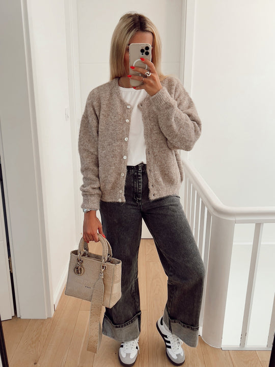 Damen weiche Strickjacke mit eleganter Knopfleiste und lässigem Schnitt R&B