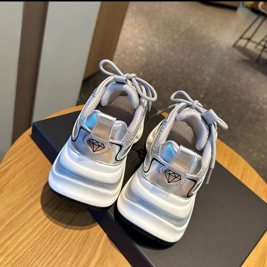 Damen Trendige hochgezogene Sneakers mit atmungsaktiver Mesh-Oberfläche und reflektierenden Akzenten R&B