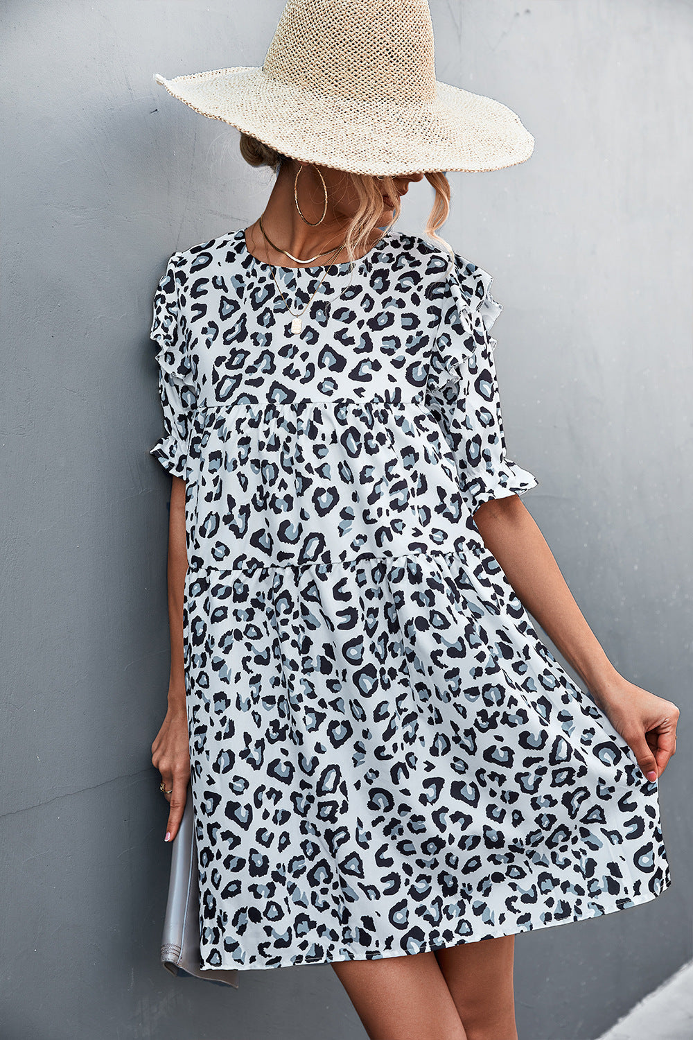 Damen Freizeitkleid mit verspieltem Leopardenmuster und Rüschendetails R&B