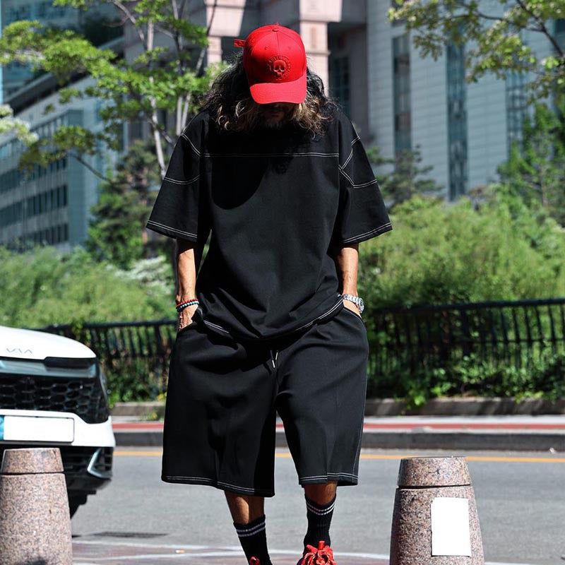 Herren lässiges Kurzarm-T-Shirt mit oversized Schnitt und komfortablen Hosen R&B