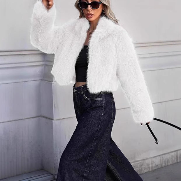 Damen Flauschige kurz geschnittene Kunstpelzjacke R&B