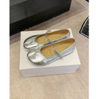Damen Ballerinas mit schimmerndem Effekt und elegantem Riemen