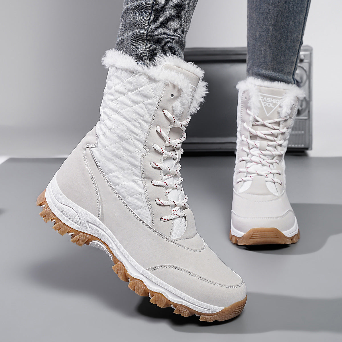 Damen Winterstiefel mit isolierendem Innenfutter und rutschfester Außensohle R&B