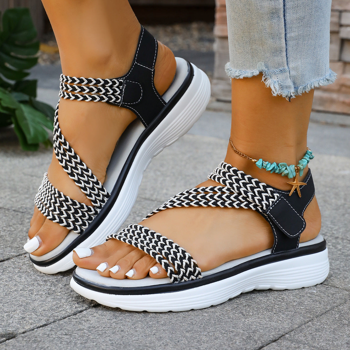 Damen Komfortable Freizeitsandalen mit elastischen Kreuzriemen und gepolsterter Sohle R&B