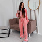 Damen Velours Freizeitanzug mit cropped Oberteil und weitem Bein