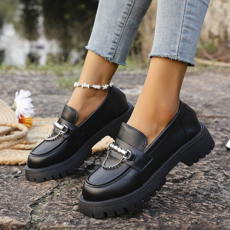 Damen Loafers mit dekorativer Kettenapplikation und robustem Profil R&B