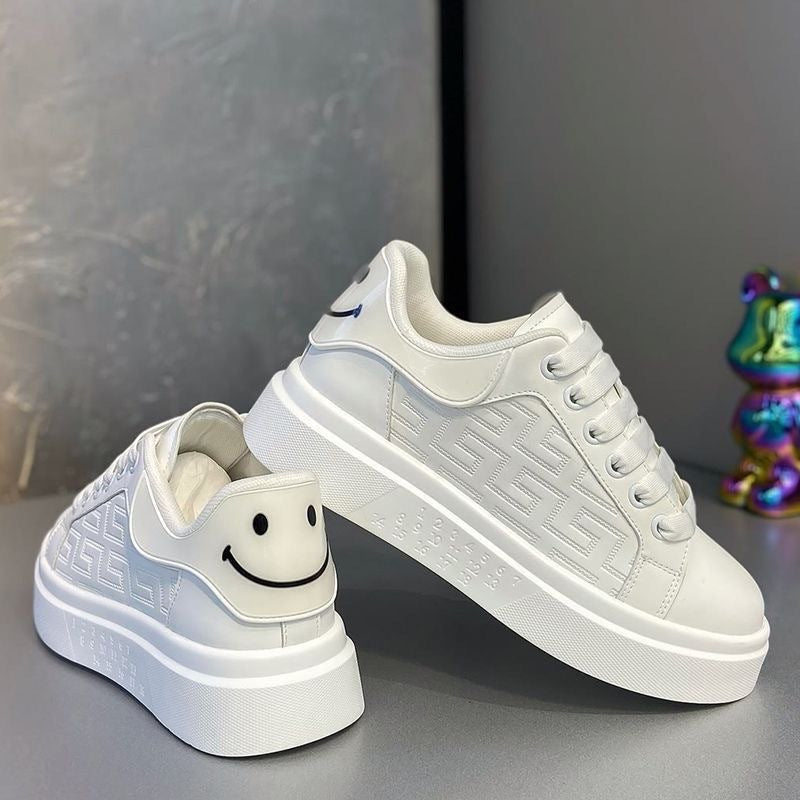 Damen moderne Sneakers mit strukturierter Sohle und lässigem Touch R&B