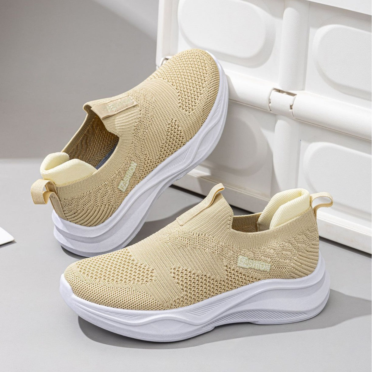 Damen Atmungsaktive Slip-On Sneakers mit elastischer Sohle