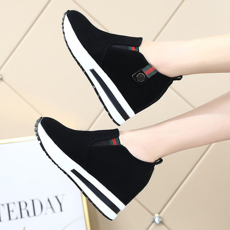 Damen nan Slip-On Keil-Stiefelette mit verstecktem Plateau und rutschfester Profilsohle R&B