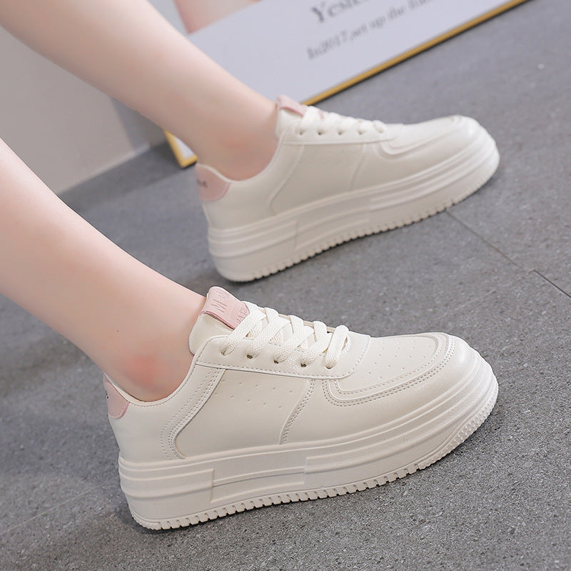 Damen Plateau Sneakers mit elegantem Design und komfortabler Sohlenkonstruktion R&B