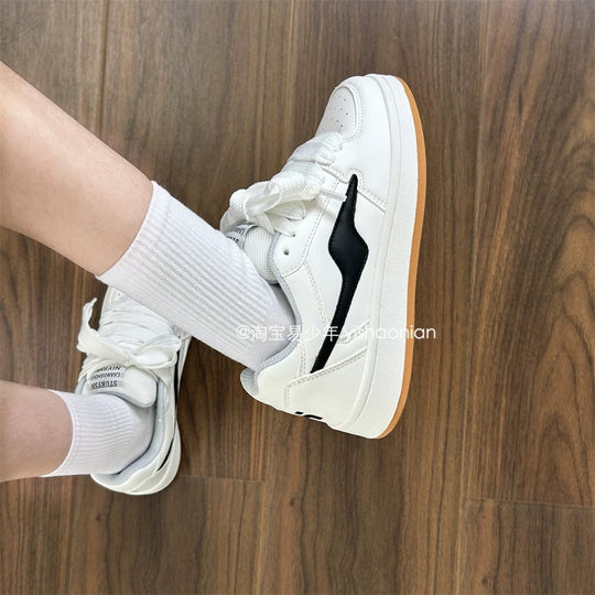 Damen Sportliche Sneaker mit trendigem Design und dämpfender Sohle R&B
