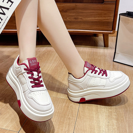 Damen Plateau-Sneaker mit trendiger Silhouette und bequemer Dämpfung R&B