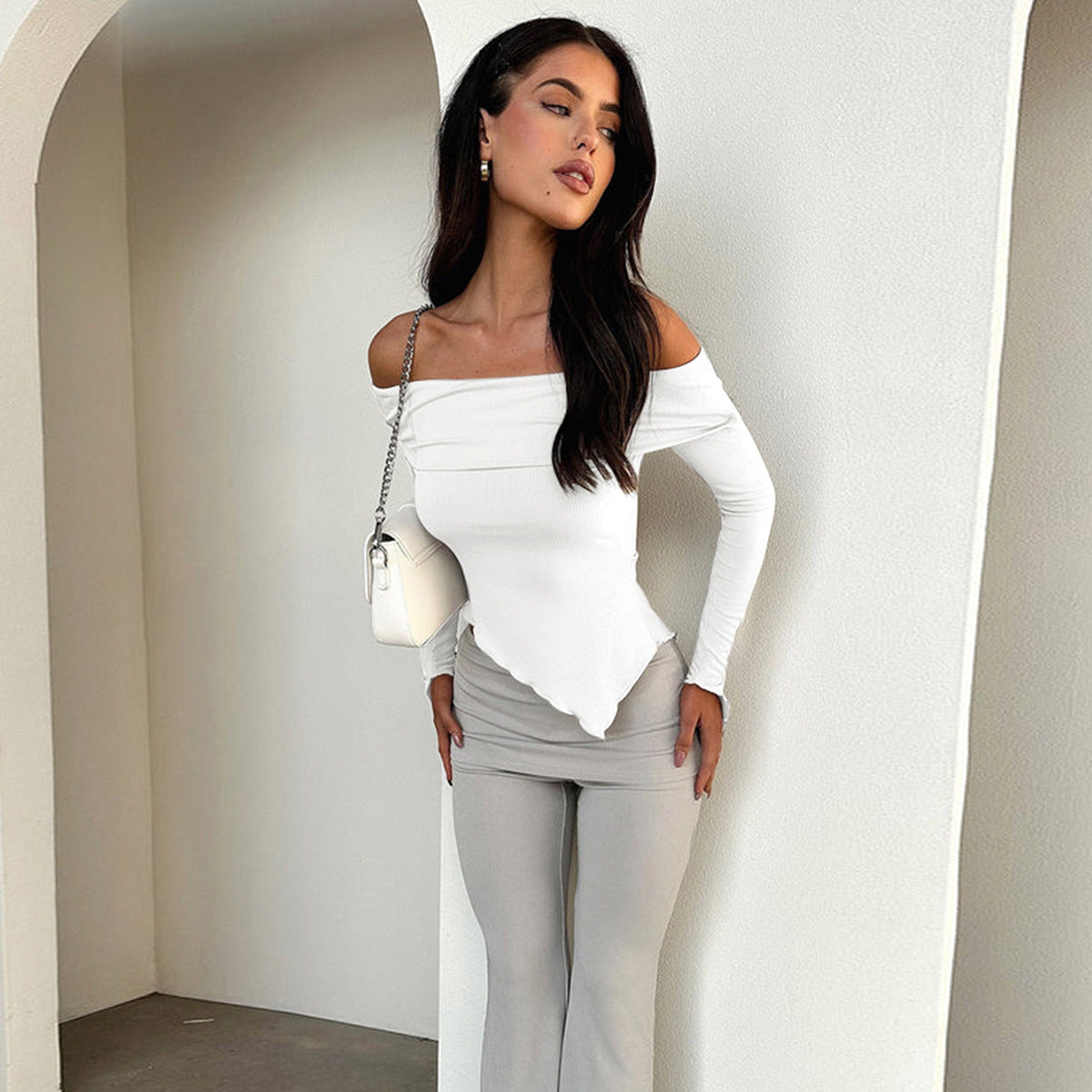 Damen Off-Shoulder Shirt mit eleganten Trompetenärmeln