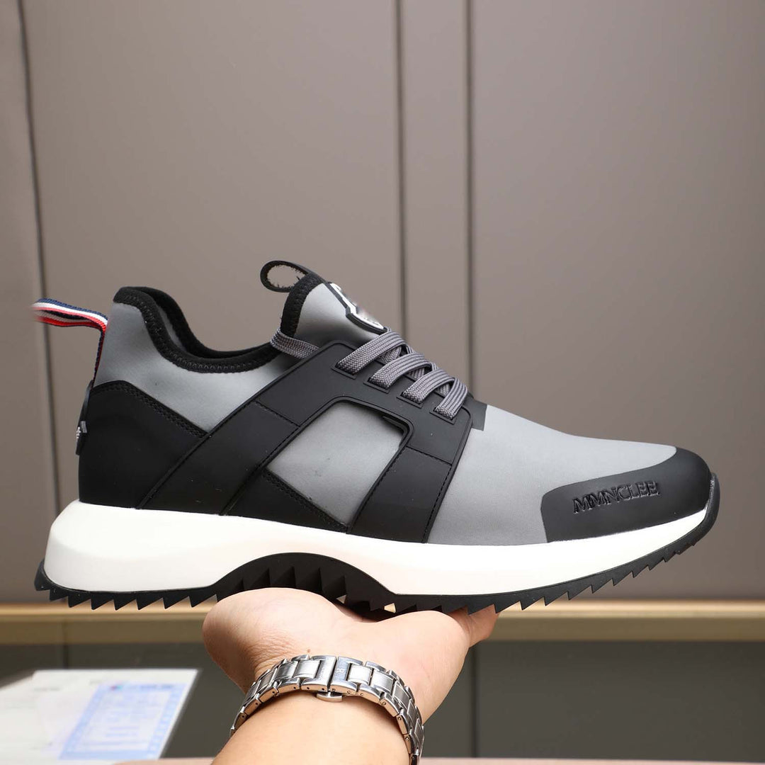 Damen Sportliche Laufschuhe mit rutschfester Sohle und atmungsaktiver Oberflächenstruktur R&B