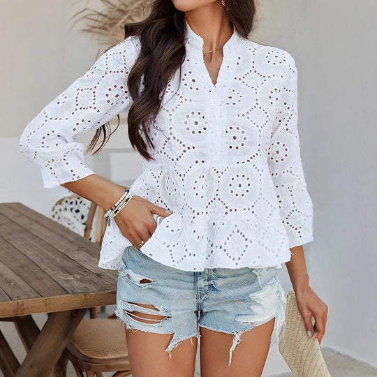 Damen Oberteil mit eleganter Broderie Anglaise und ausgestellten Ärmeln R&B