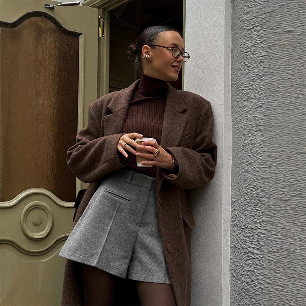 Damen Lange Wollmantel mit modernen Schnittführungen R&B