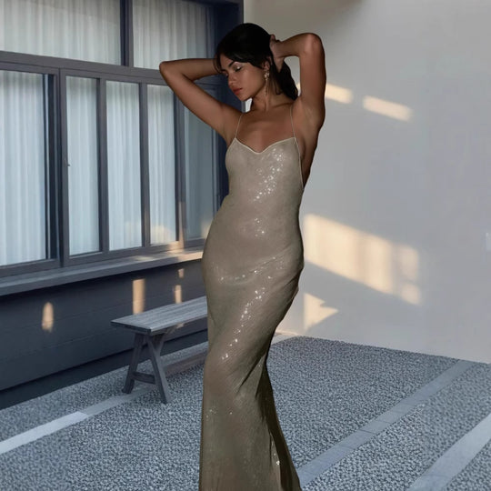 Damen Glänzendes Abendkleid mit schmalem Schnitt und eleganten Spaghettiträgern R&B