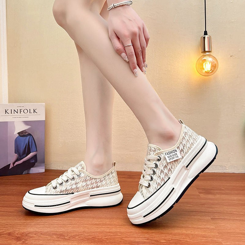 Damen Modische Plateau-Sneaker mit eleganter Textur und atmungsaktiver Oberflächenstruktur R&B