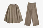 Damen Strickensemble mit locker sitzendem Pullover und weit geschnittener Hose