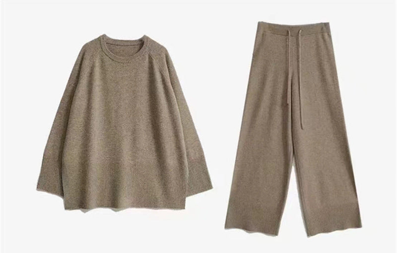 Damen Strickensemble mit locker sitzendem Pullover und weit geschnittener Hose