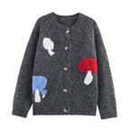 Damen Strickjacke mit bunten Pilzmotiven und bequemen Knopfdetails R&B