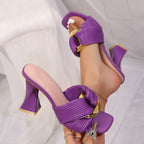 Damen Elegante High-Heel Sandaletten mit modischem Rippendesign und goldener Akzent-Details R&B