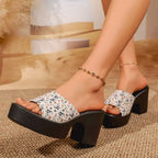 Damen Wedge-Sandalen mit floralen Akzenten R&B