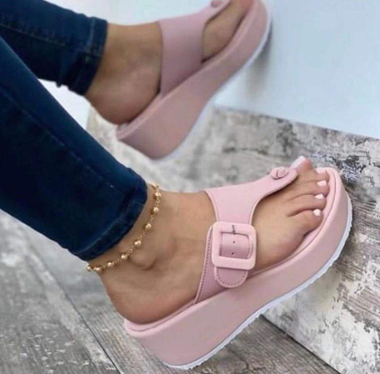 Damen Komfortable Wedge-Pantoletten mit dekorativem Schnallen-Detail R&B