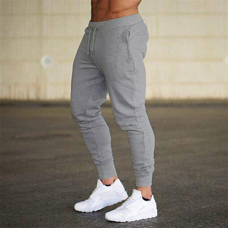 Herren Sportliche Jogginghose mit modernem Schnitt und praktischen Taschen R&B