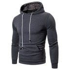 Herren Sportlicher Kapuzenpullover aus weichgewR&Btem Material mit praktischer Kängurutasche R&B