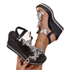 Damen Wedge-Sandaletten mit floralen Applikationen und eleganter Glitzerverzierung R&B