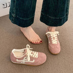 Damen Sportliche Sneaker mit rutschfester Gummisohle und hochwertigem Wildlederoberteil