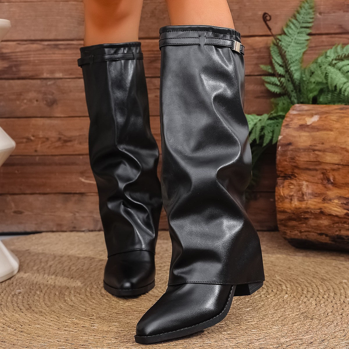 Damen nan kniehohe Slouch-Stiefel mit spitzer Zehenpartie niedrigem Blockabsatz und dekorativem Schaftgurt R&B