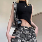 Damen asymmetrisches Crop-Top mit R&Brnem Design und dekorativen Details R&B
