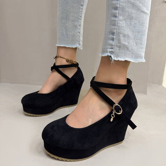 Damen Wedge-Sandaletten mit floralem Design und geschmackvollem Riemen R&B