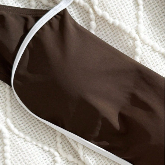 Damen Bikini-Set mit schmalen Trägern und originellem Kontrastdetail R&B