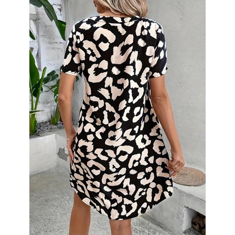 Damen Freizeitkleid im modernen Leopardenmuster mit modischem Kragen R&B