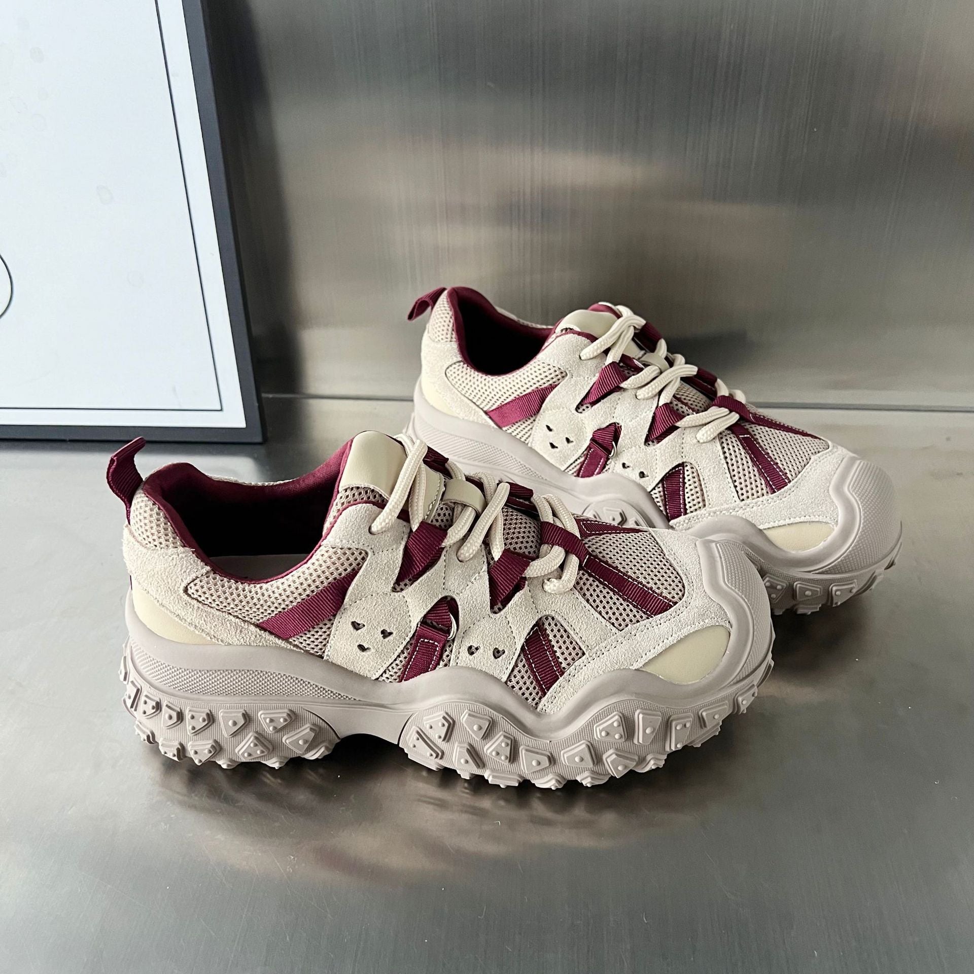 Damen Sportliche Sneakers mit atmungsaktivem Mesh und robustem Sohlenprofil R&B