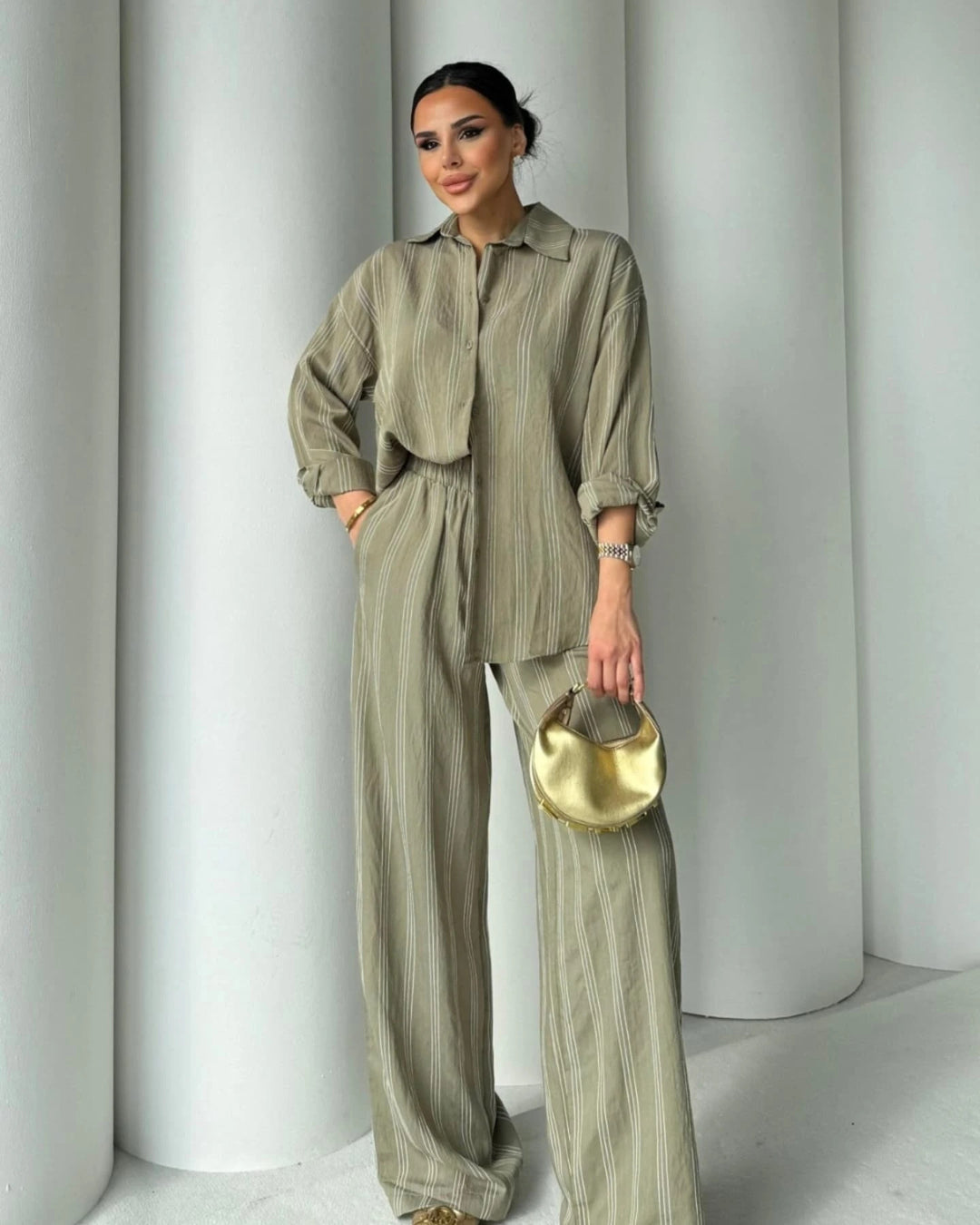 Damen gestreiftes Lounge-Set mit weiten Hosen und lockerer Bluse R&B