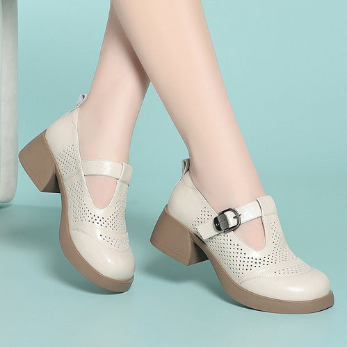 Damen Halbschuhe mit modischem Riemchen und atmungsaktiver Lochoptik R&B