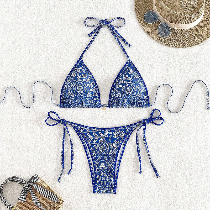 Damen Triangel-Bikini mit verspieltem Muster und eleganten Bindändern