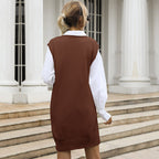 Damen Strickkleid mit modernem Zopfmuster und elegantem V-Ausschnitt