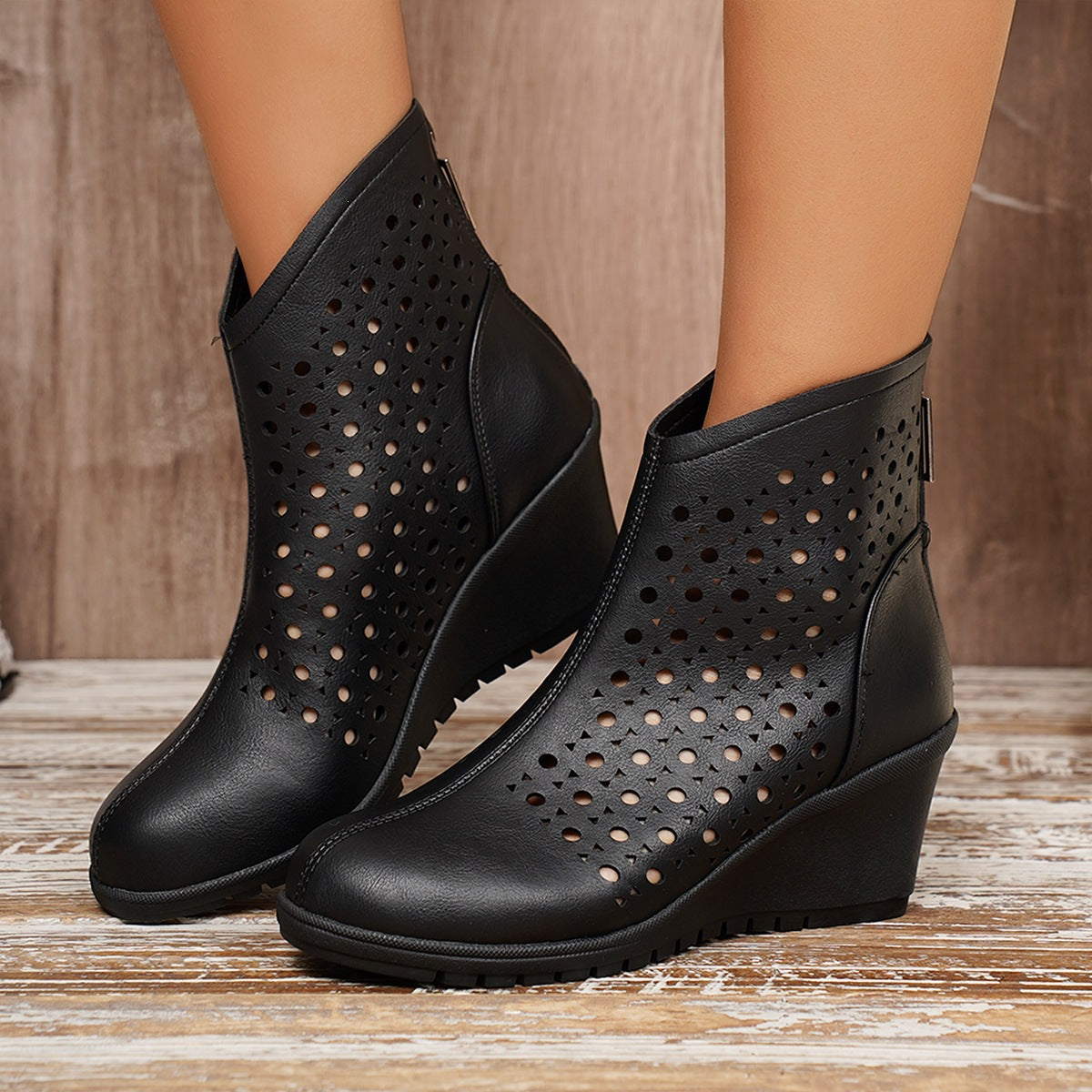 Damen Wedge-Stiefeletten mit perforiertem Obermaterial R&B