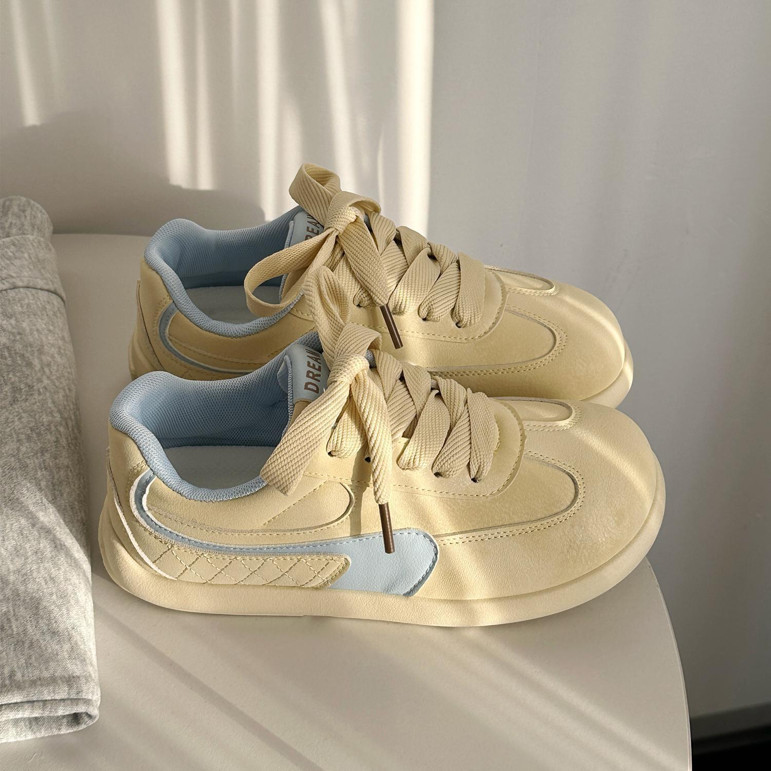 Damen Sportliche Sneakers mit weichem Obermaterial und dämpfender Sohle